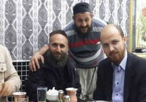 پسر اردوغان در کنار رهبران داعش! +عکس