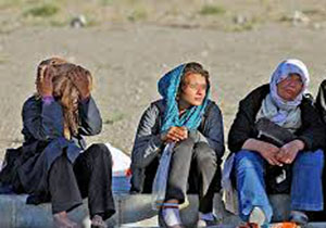 زنان معتاد به زودی جمع میشوند