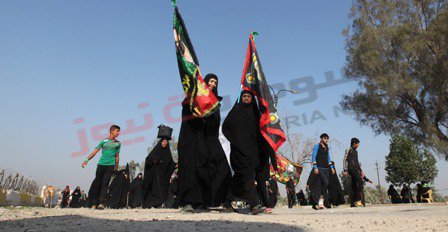 حرکت زائران به سوی کربلا با پای پیاده+ تصاویر
