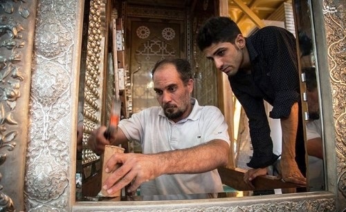 نصب نیم ضریح خیمه گاه حضرت ابوالفضل (ع) در کربلا