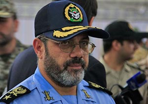 خلبانان نیروی‌هوایی با موشک هوا به سطح ناوهای عراقی را مورد اصابت قرار دادند