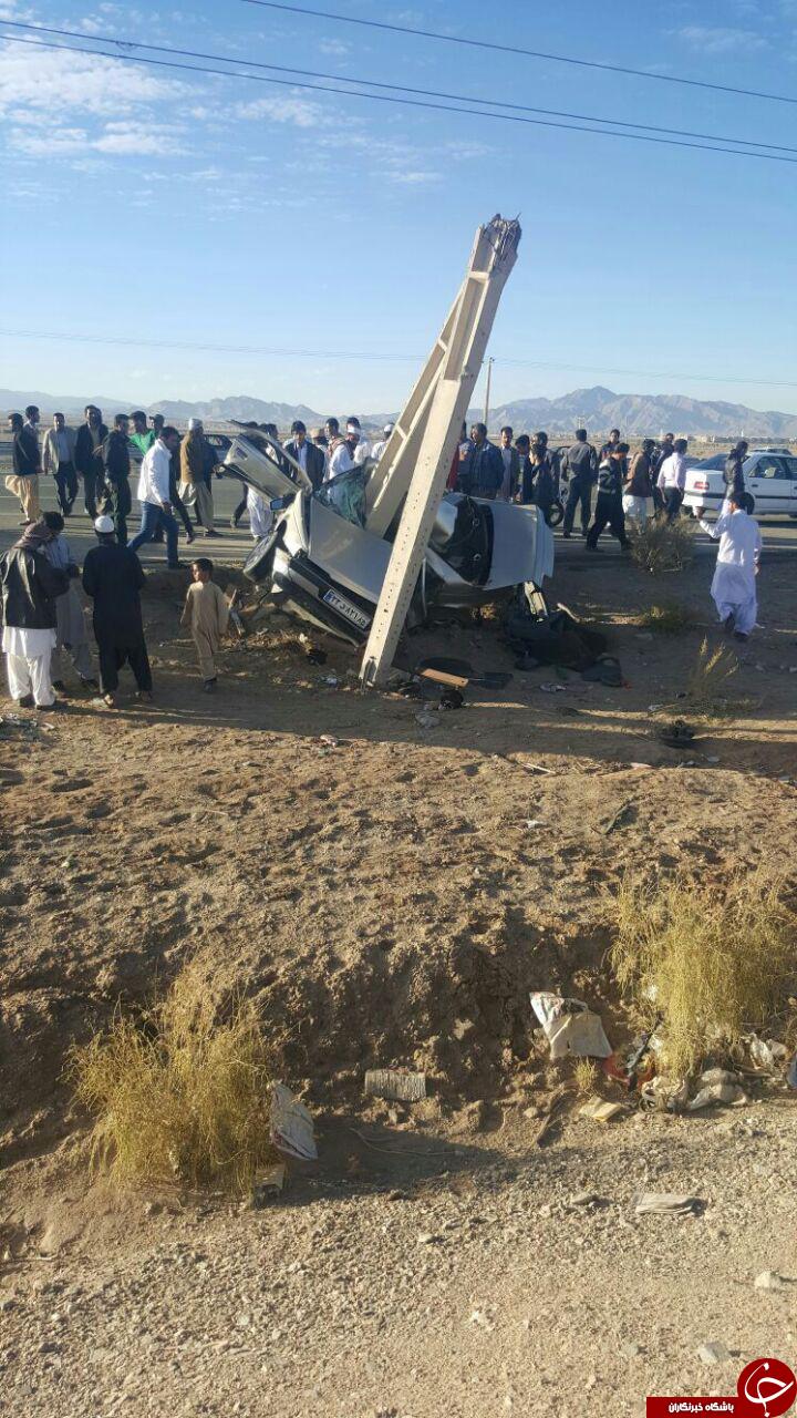 تصادف پژو با تیر چراغ برق + تصاویر