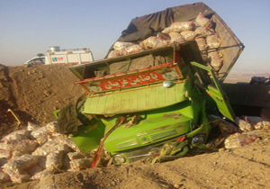 انحراف به چپ کامیون در گردنه آهوان