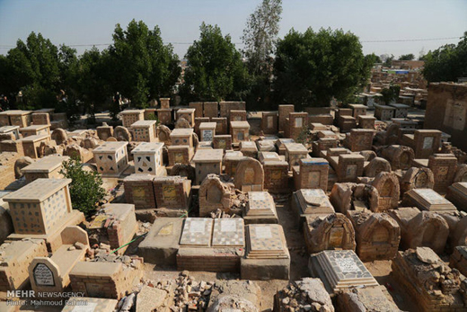 اینجا قبرستان وادی الاسلام است+تصاویر