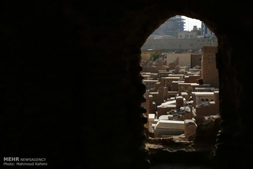 اینجا قبرستان وادی الاسلام است+تصاویر