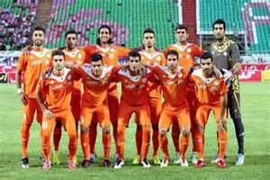 سرخابی&zwnj;ها با پیراهن نارنجی مقابل استقلال
