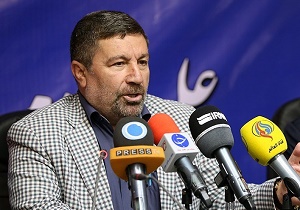 فعالیت حزبی در ایران یک شوخی است/ سیاست دولت با احزاب و رسانه‌ها در هاله‌ای از ابهام