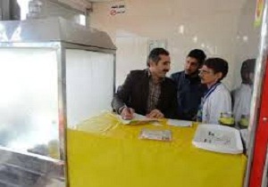 بیش از سه تن مواد غذایی فاسد در شاهرود کشف و معدوم شد