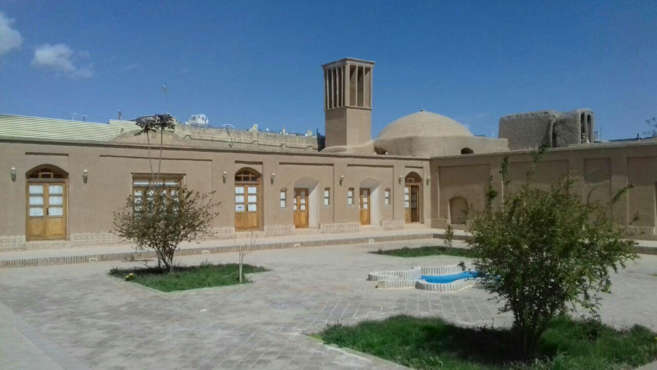 ابنیه تاریخی گناباد معرف معماری اصیل ایرانی است