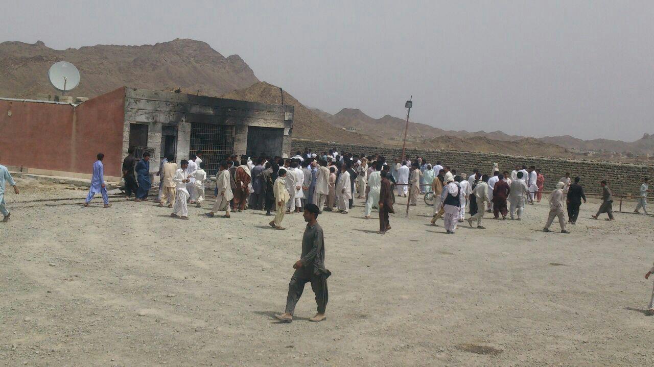 جایگاه سوخت در آشار طعمه حریق شد + تصاویر