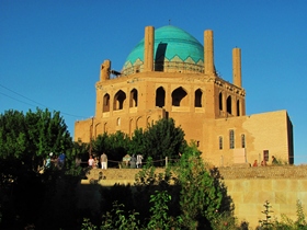 بازدید قریب به 22 هزار نفر از گنبد سلطانیه در زنجان