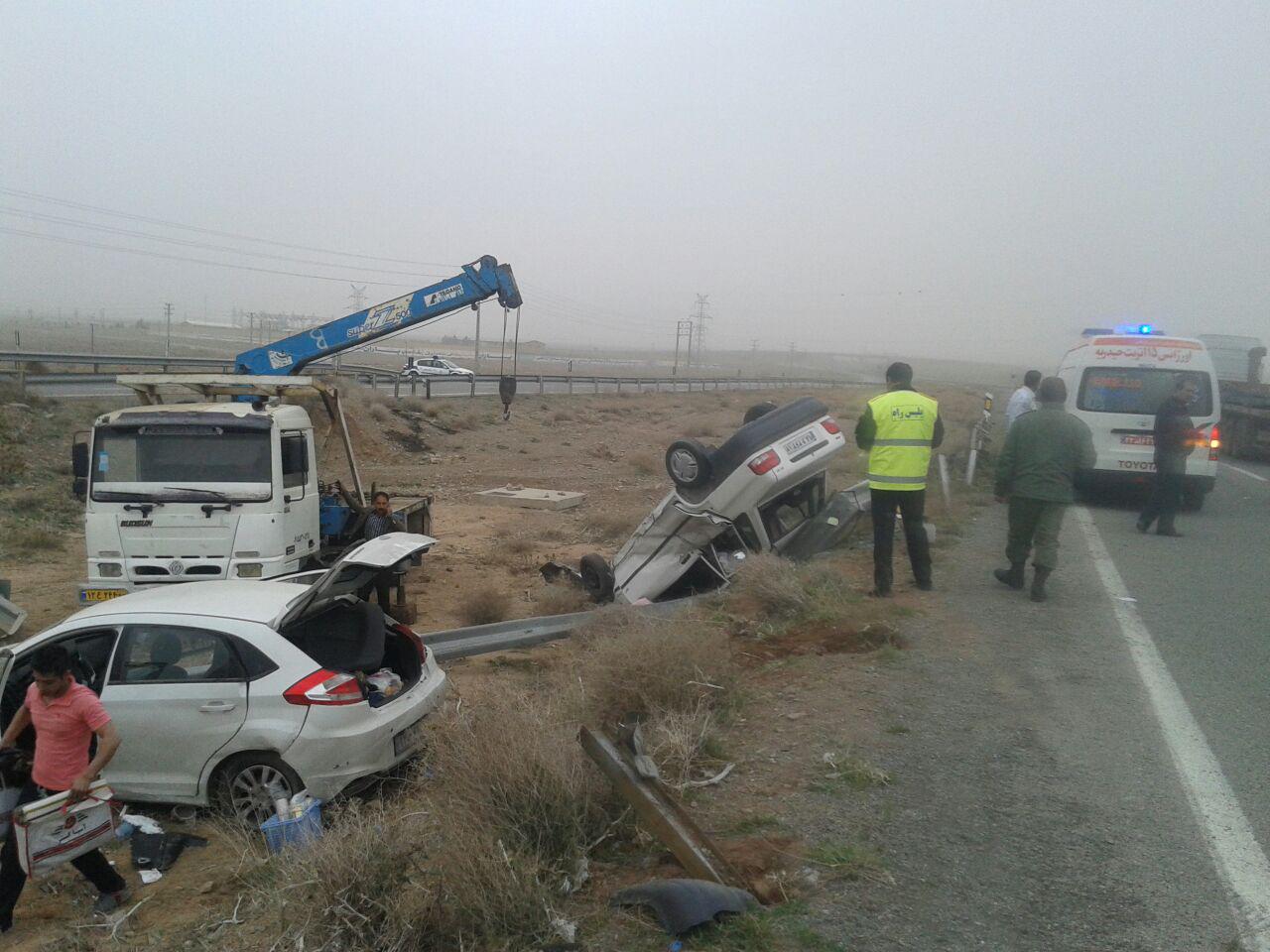 برخورد دو دستگاه خورو حادثه ساز شد + تصاویر