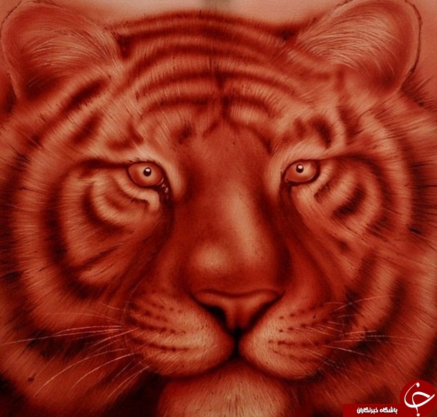 نقاشی هایی از جنس خون انسان+تصاویر