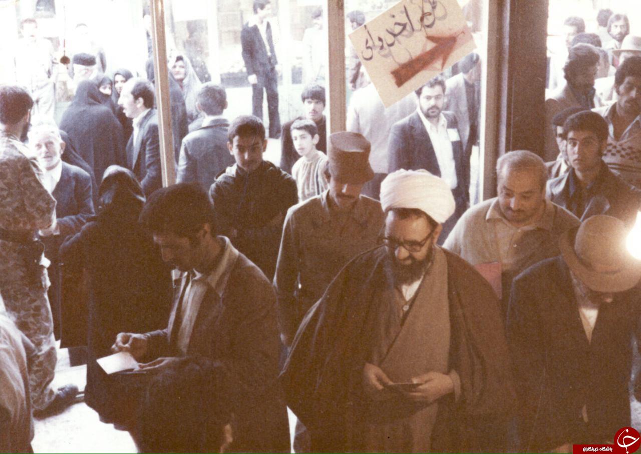 رای دادن شهید مطهری در 12 فروردین