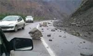 بازگشایی محور توسکستان پس از یک ساعت