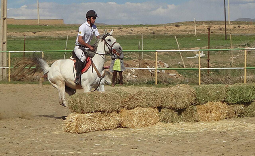 برگزاری مسابقات سوارکاری دربخش اشترینان
