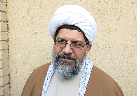 ملت ایران اجازه نمی دهند که مسئولین دست از توجه به مباحث نظامی بردارند