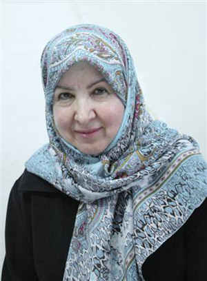 استفاده مداوم از کلمات بیگانه زبان فارسی را نابود می‌کند