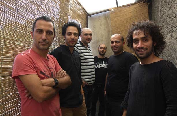 اصلاحات میخواد/ترانه و آهنگسازی تيتراژ &laquo;بیمار استانداردشده&raquo; از متن آن بر آمده است