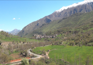 طبیعت دلنشین و بهاری روستای تفلی + فیلم