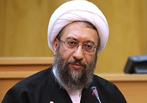 ملت با بصیرت ایران از ارزش های خود دست برنمی دارد