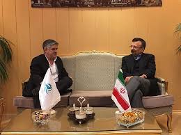 داورزنی: ۱۰ سال است که کار شبانه روزی انجام می‌دهیم
