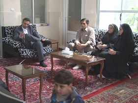 دیدار فرماندار تفرش با خانواده کودکان اوتیسمی