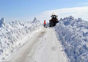 بازگشایی تمام راههای روستایی شهرستان کوثر