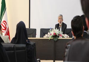 نقش گسترش زبان فارسی در اجرای اقتصاد مقاومتی