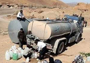 آب یکهزارو 800 خانوار عشایری گچساران با تانکر تامین می شود