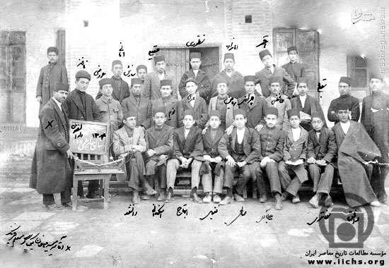 مردی که ادبیات فارسی را به مدارس ایران آورد+عکس