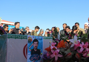 تشییع پیکر مطهر شهید مدافع حرم در شهرکرد