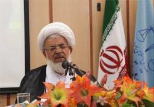 نماینده ولی فقیه در استان یزد:
وظیفه طلاب و روحانیون هدایت و ارشاد انسانها برای رسیدن به مسیر حق