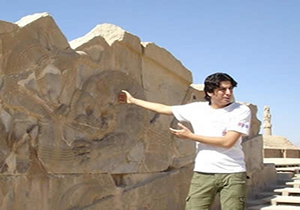 خدمت رسانی راهنمایان سیار گردشگری به مسافران