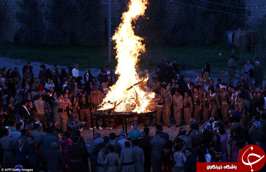 زنان پیشمرگه در میدان جنگ با داعش، نوروز را جشن گرفتند+تصاویر