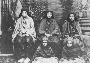 پوشش چادر در این دانشگاه ممنوع شد