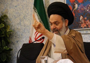 دشمن فقط در ظاهر ادبیات خیرخواهانه دارد