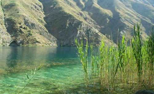 دریاچه گهر نگین درخشان دردل اشترانکوه لرستان+تصاویر