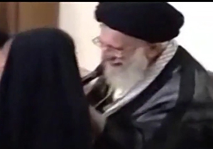 درخواست فرزند شهید مدافع حرم از مادرش + فیلم
