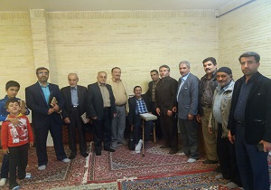 تجلیل ازقدم علی بهرامی، شاعر بسیجی تجلیل ازقدم علی بهرامی، شاعر بسیجی