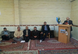 تجلیل ازشاعر بسیجی استان تجلیل ازشاعر بسیجی استان