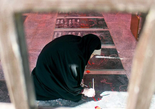هنرمندان در جوار گلزار شهدای گمنام شیراز + تصاویر