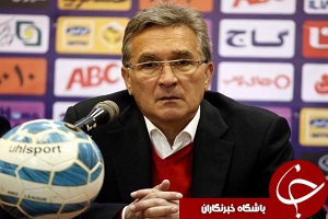 برگزاری کنفرانس خبری برانکو در ورزشگاه درفشی‌فر