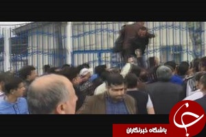 فیلم ازدحام پشت درهای ورزشگاه تختی انزلی در آستانه بازی پرسپولیس