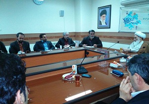 دیدار هنرمندان حوزه ی هنری استان با نماینده ی ولی فقیه در استان