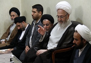 برخی جوانان تحت تاثیر تبلیغات ماهواره ها هستند