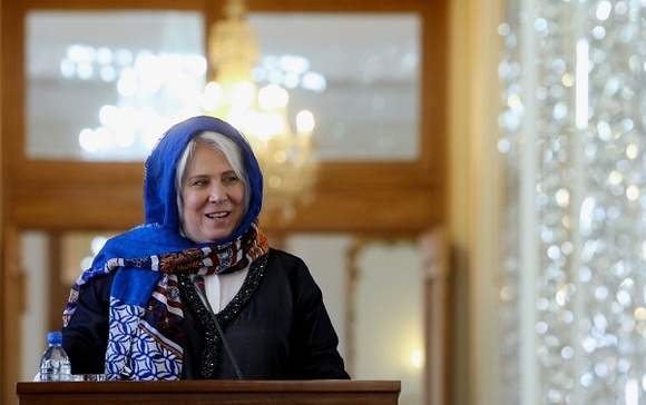 نمایش جایگاه ایران در نظام بین الملل با 