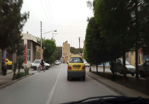 از تصاویر مربوط به تحویل اس ۳۰۰ در ایران تا شیوه عجیب سرقت قفل مغازه توسط فرد معتاد + فیلم و تصاویر