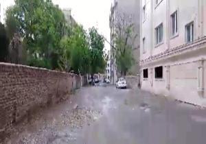 کوچه خاکی در منطقه باغ فیض تهران + فیلم