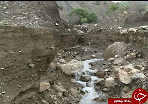 قطع ارتباط 8 روستای شهرستان دوره چگنی در اثر وقوع سیل+تصاویر